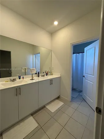 $880,000 | 16144 Southwest 148th Place, Miami, FL 33187