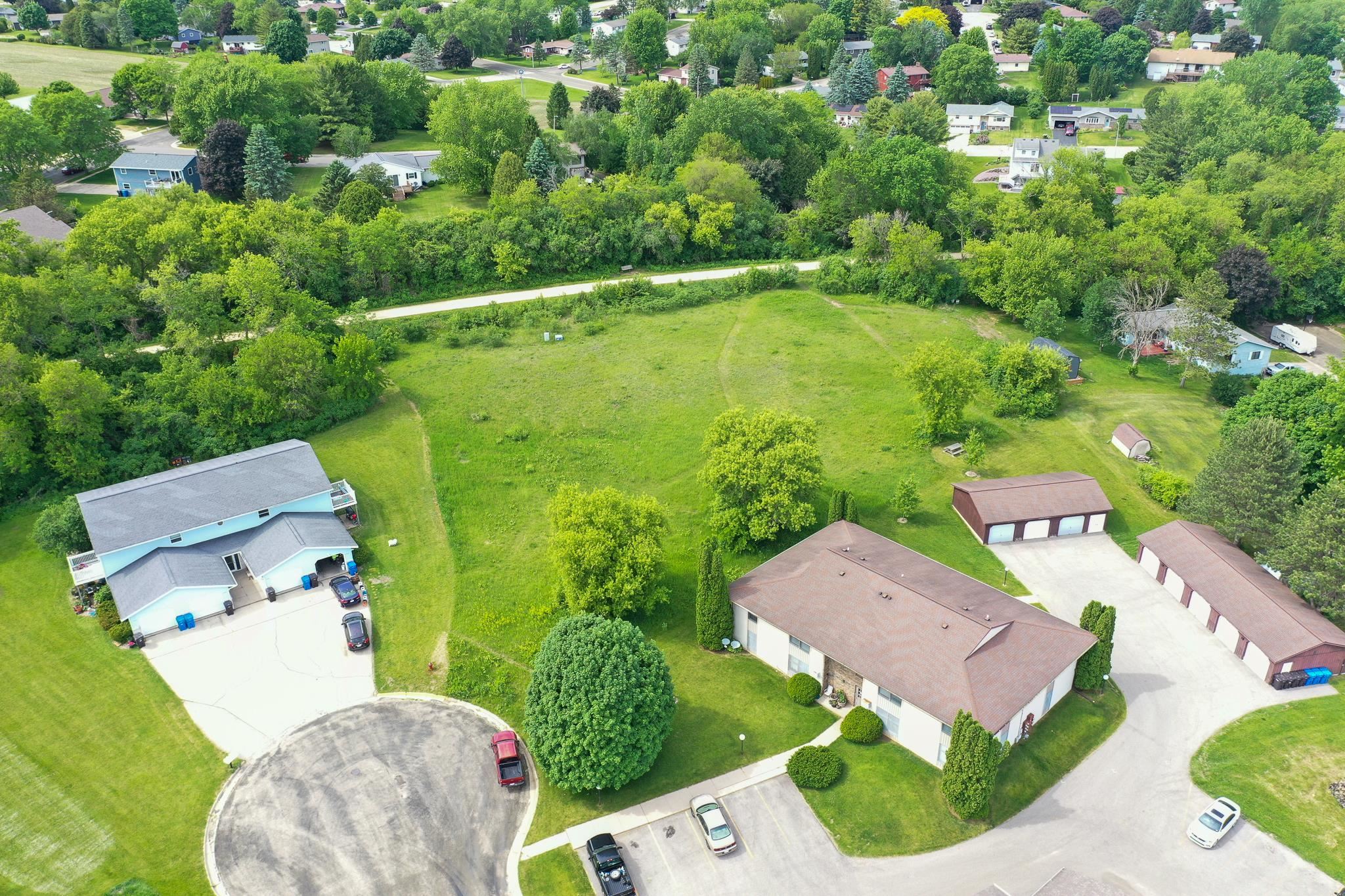 1322 Field Mount Mount Horeb, WI 53572 - Photo 9 of 12