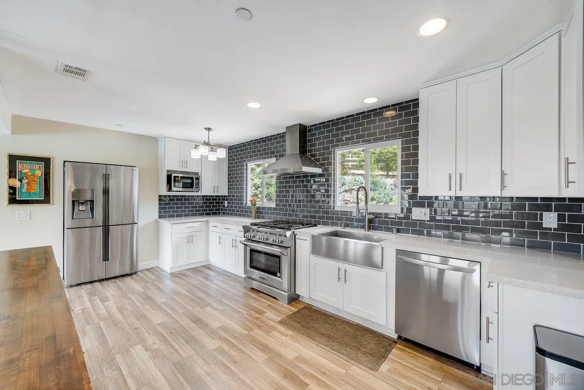 460 Rancho Camino Fallbrook, CA 92028 - Photo 17 of 69 Gallery Image 17