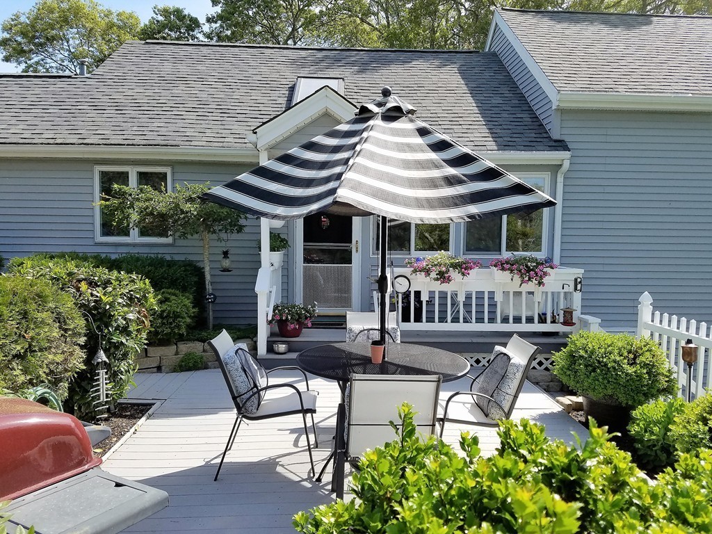 28 Ames Island Road Wareham, MA 02571 - Photo 5 of 30 Gallery Image 5