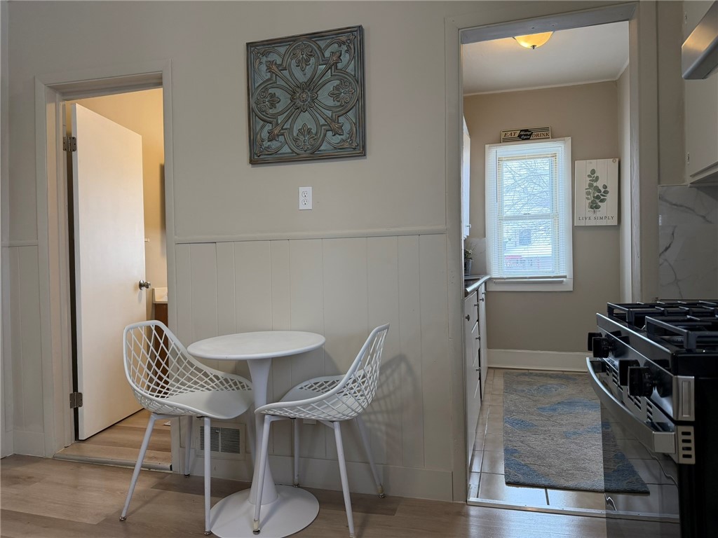 225 Wetmore Park Rochester, NY 14606 - Photo 8 of 31