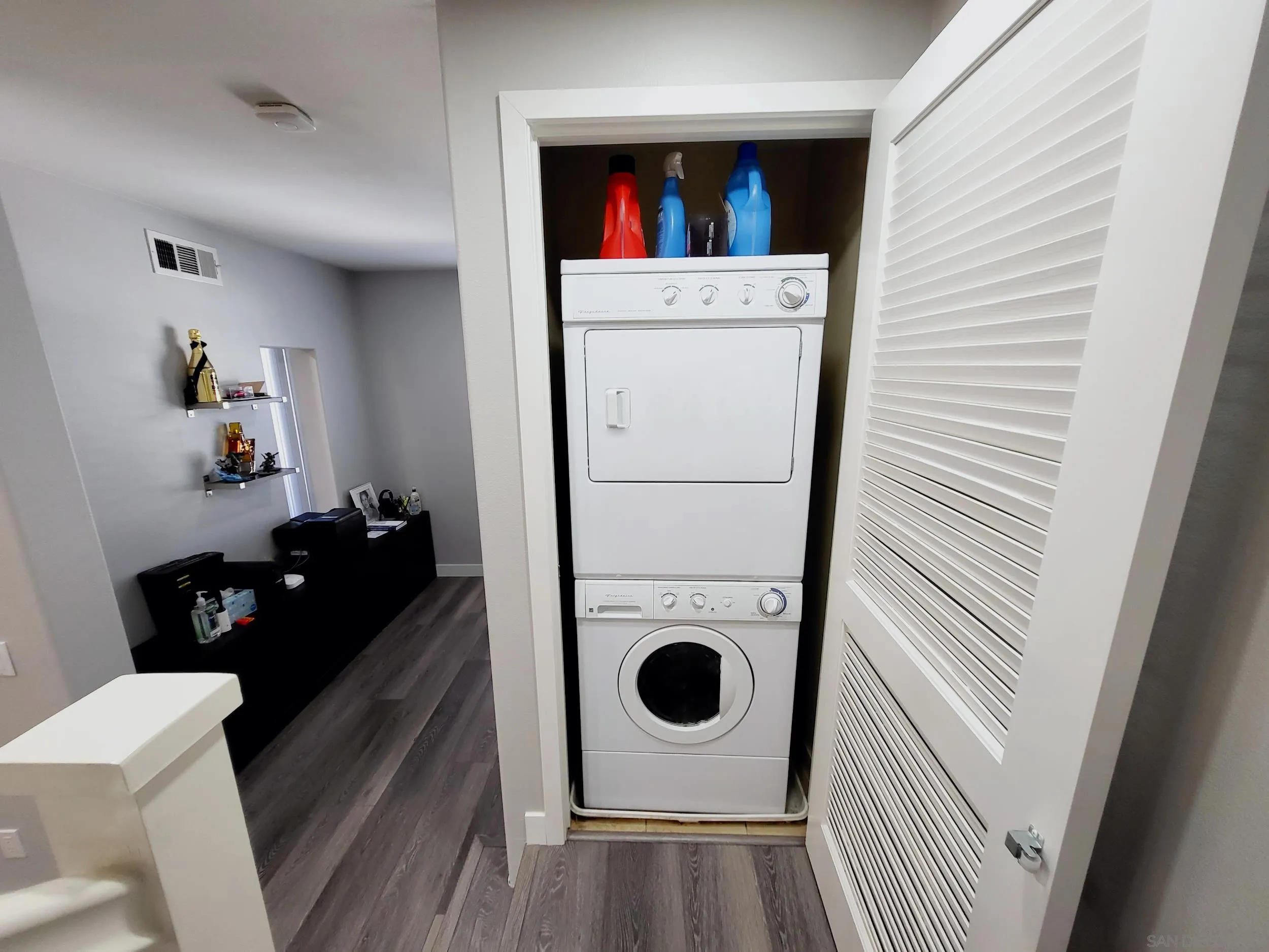 2152 Cosmo Way San Marcos, CA 92078 - Photo 8 of 28 a utility room with dryer and washer