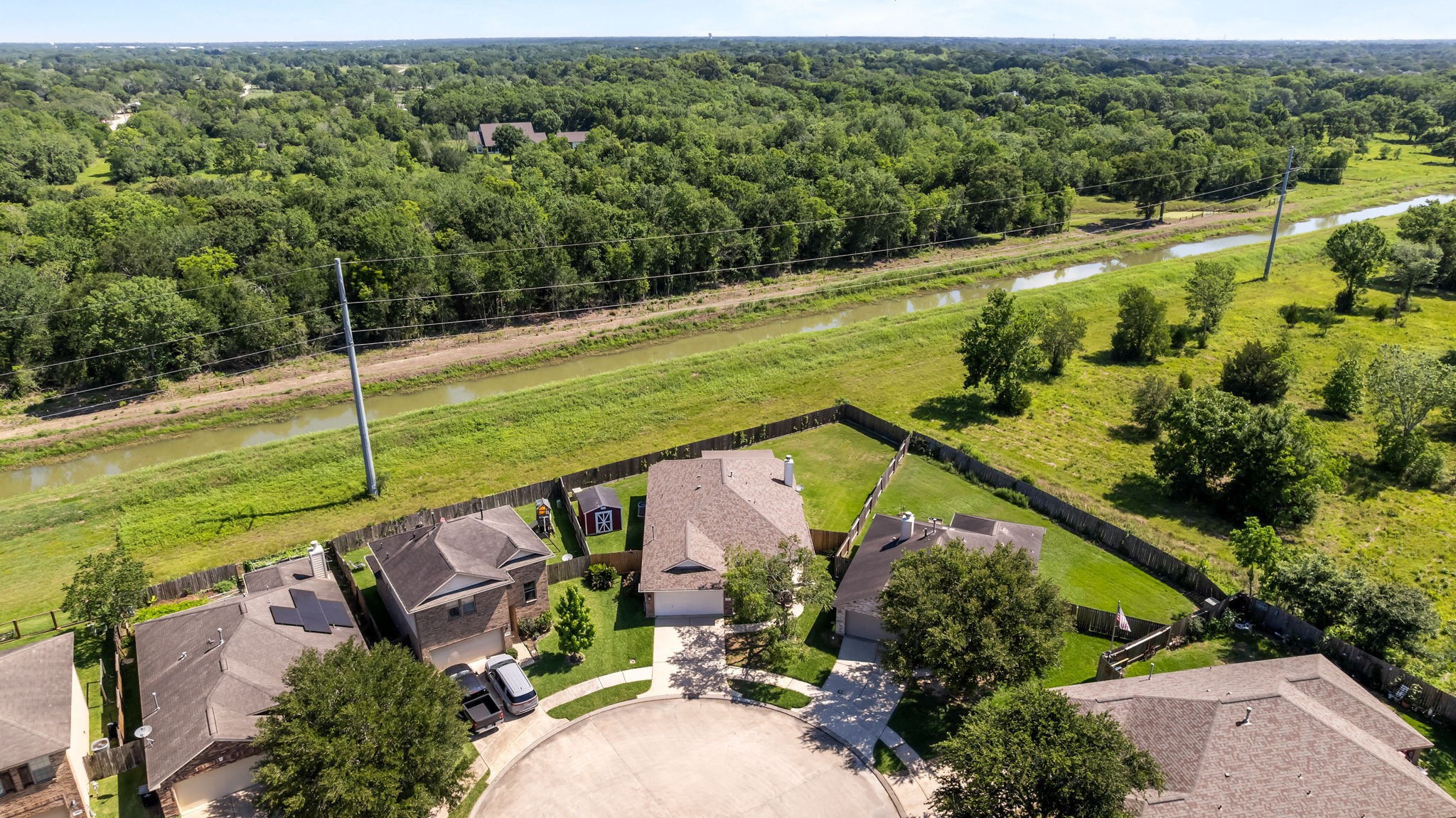 445 Decoster Boulevard Alvin, TX 77511 - Photo 29 of 32 No back neighbors!!