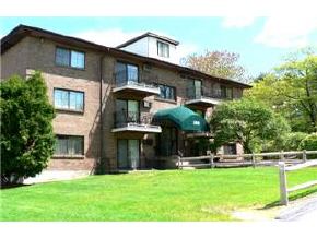 128-3 Mammoth Road, Unit 3 Hooksett, NH 03106 - Photo 1 of 3