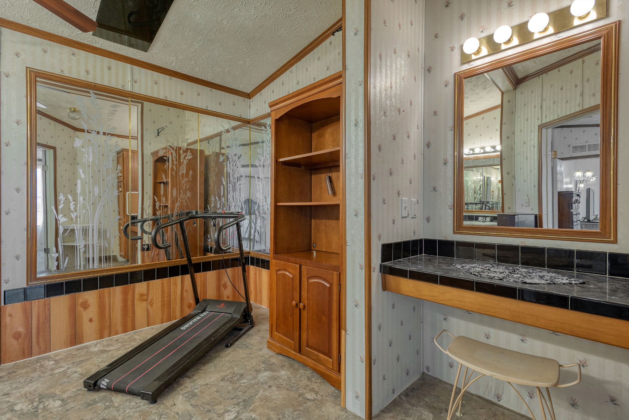 1886 Johnson Road Clarksville, TN 37043 - Photo 16 of 38 Gallery Image 16