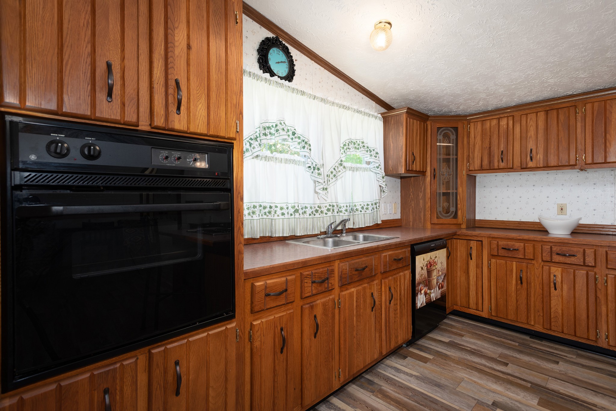 1886 Johnson Road Clarksville, TN 37043 - Photo 9 of 38 Gallery Image 9