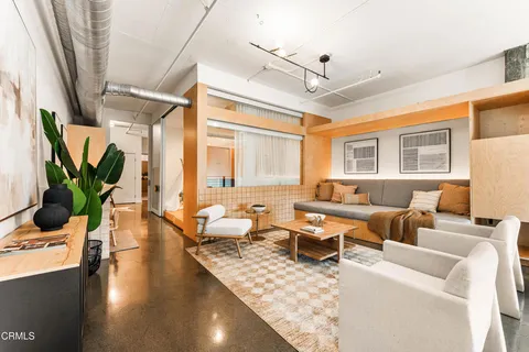 $1,649,000 | 510 South Hewitt Street, Unit 107, Los Angeles, CA 90013