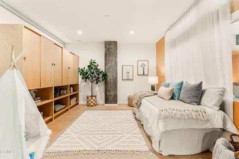 $1,649,000 | 510 South Hewitt Street, Unit 107, Los Angeles, CA 90013