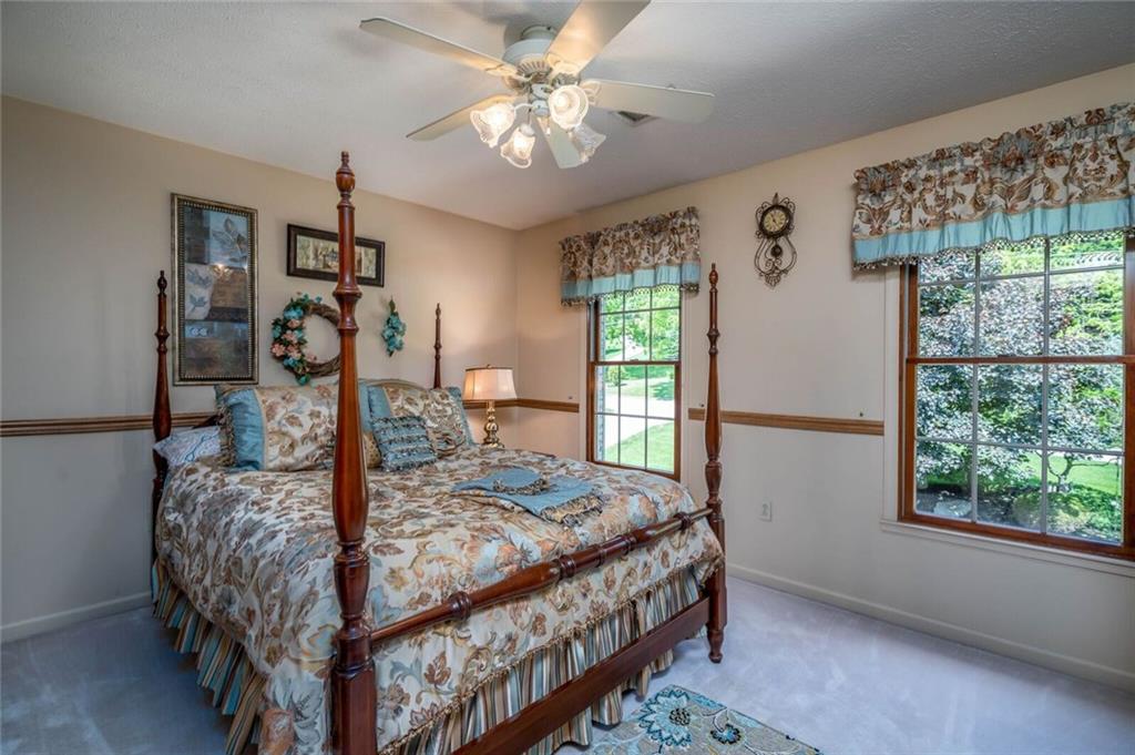 585 McCombs Road Venetia, PA 15367 - Photo 19 of 25