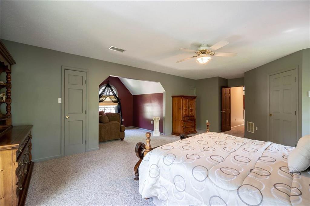 585 McCombs Road Venetia, PA 15367 - Photo 22 of 25