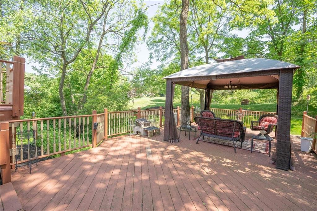 585 McCombs Road Venetia, PA 15367 - Photo 4 of 25