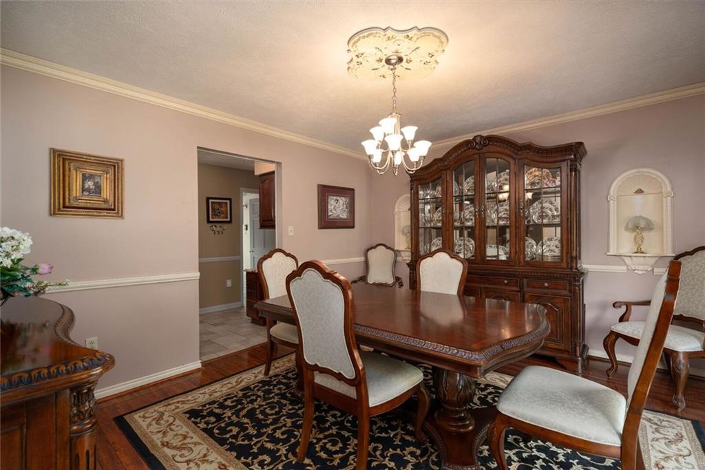 585 McCombs Road Venetia, PA 15367 - Photo 9 of 25