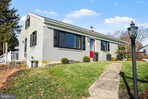 $450,000 | 2848 Kissel Hill Road, Lancaster, PA 17601