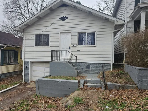 $67,900 | 633 Riley Avenue, East Liverpool, OH 43920