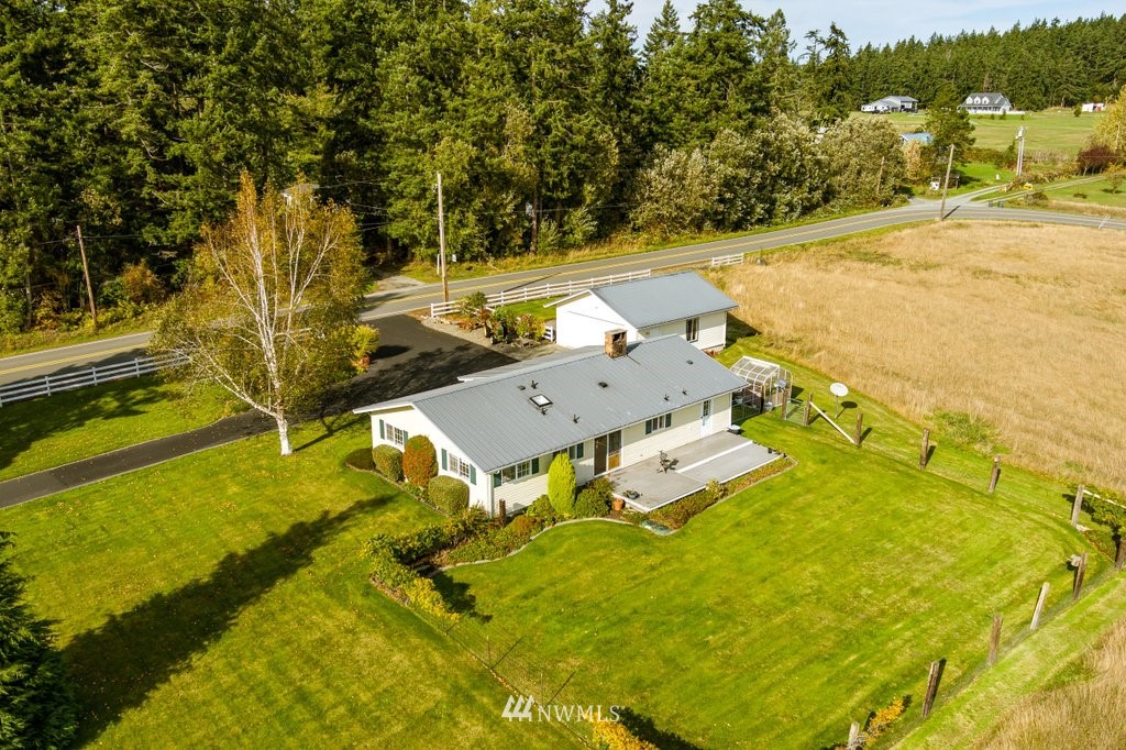 854 Devries Road Oak Harbor, WA 98277 - Photo 5 of 40 a view of a yard with an outdoor space