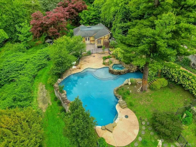 $5,500,000 | 57 Cobb Lane, Tarrytown, NY 10591