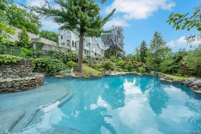 $5,500,000 | 57 Cobb Lane, Tarrytown, NY 10591