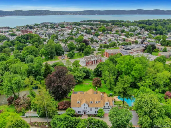 $5,500,000 | 57 Cobb Lane, Tarrytown, NY 10591