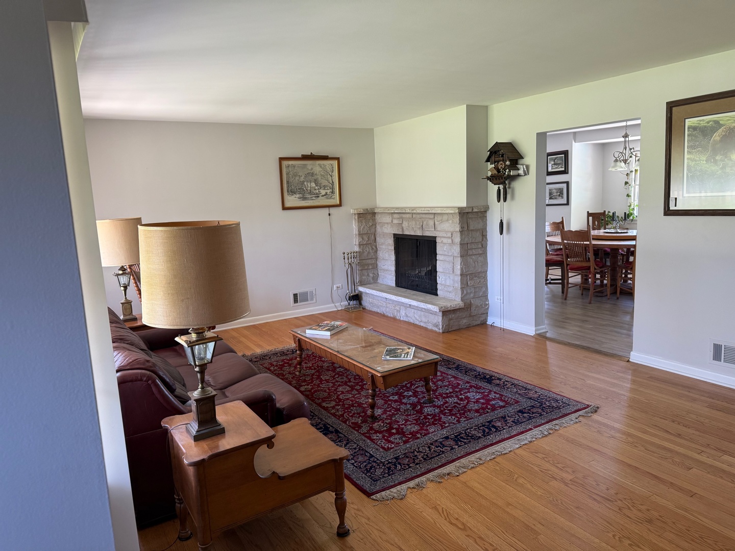 140 East Hillside Road Barrington, IL 60010 - Photo 10 of 17 a living room with furniture and a rug