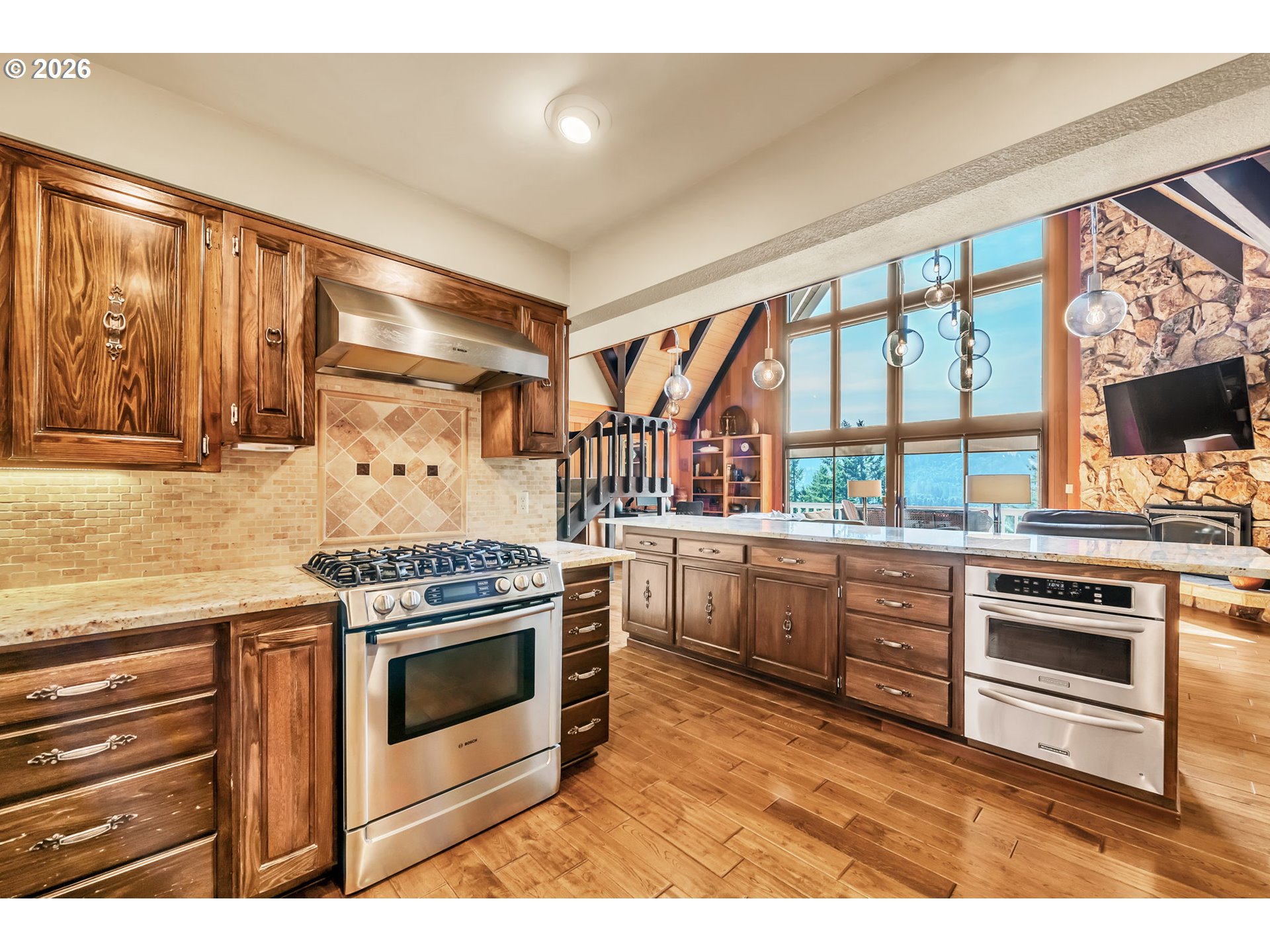 90790 Hill Road Springfield, OR 97478 - Photo 9 of 48 Kitchen