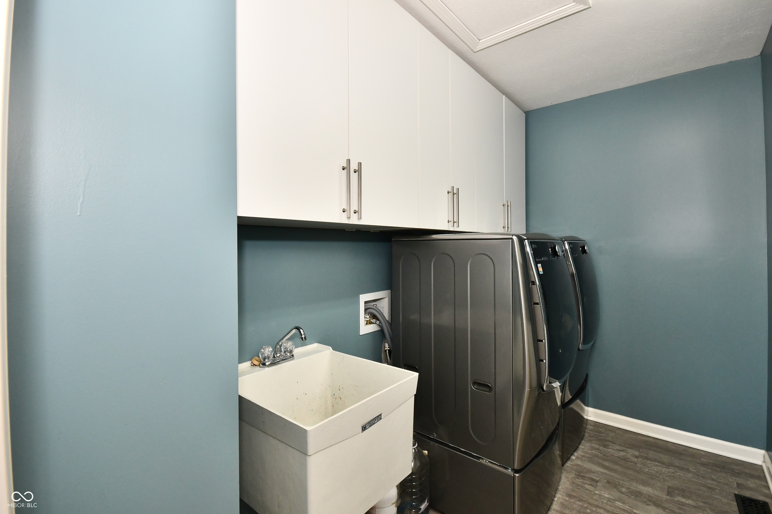 4219 Parliament Way Avon, IN 46123 - Photo 16 of 33