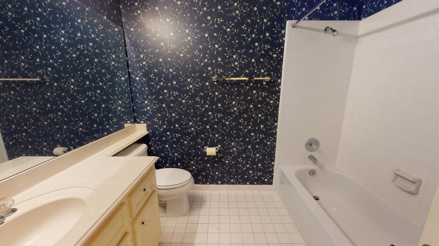 2731 Alderleaf Place Spring, TX 77388 - Photo 8 of 19 Secondary Bathroom