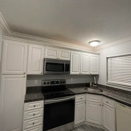 $2,400 | 3427 Northwest 47th Avenue, Unit 3190, Coconut Creek, FL 33063