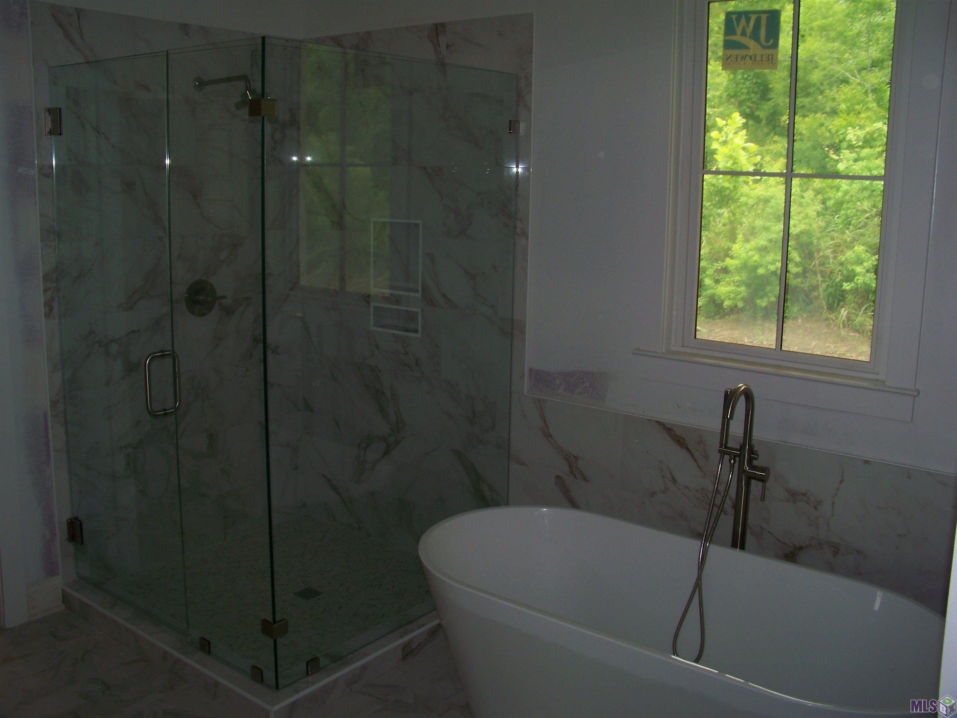 2736 Pointe-Marie Drive Baton Rouge, LA 70820 - Photo 9 of 13