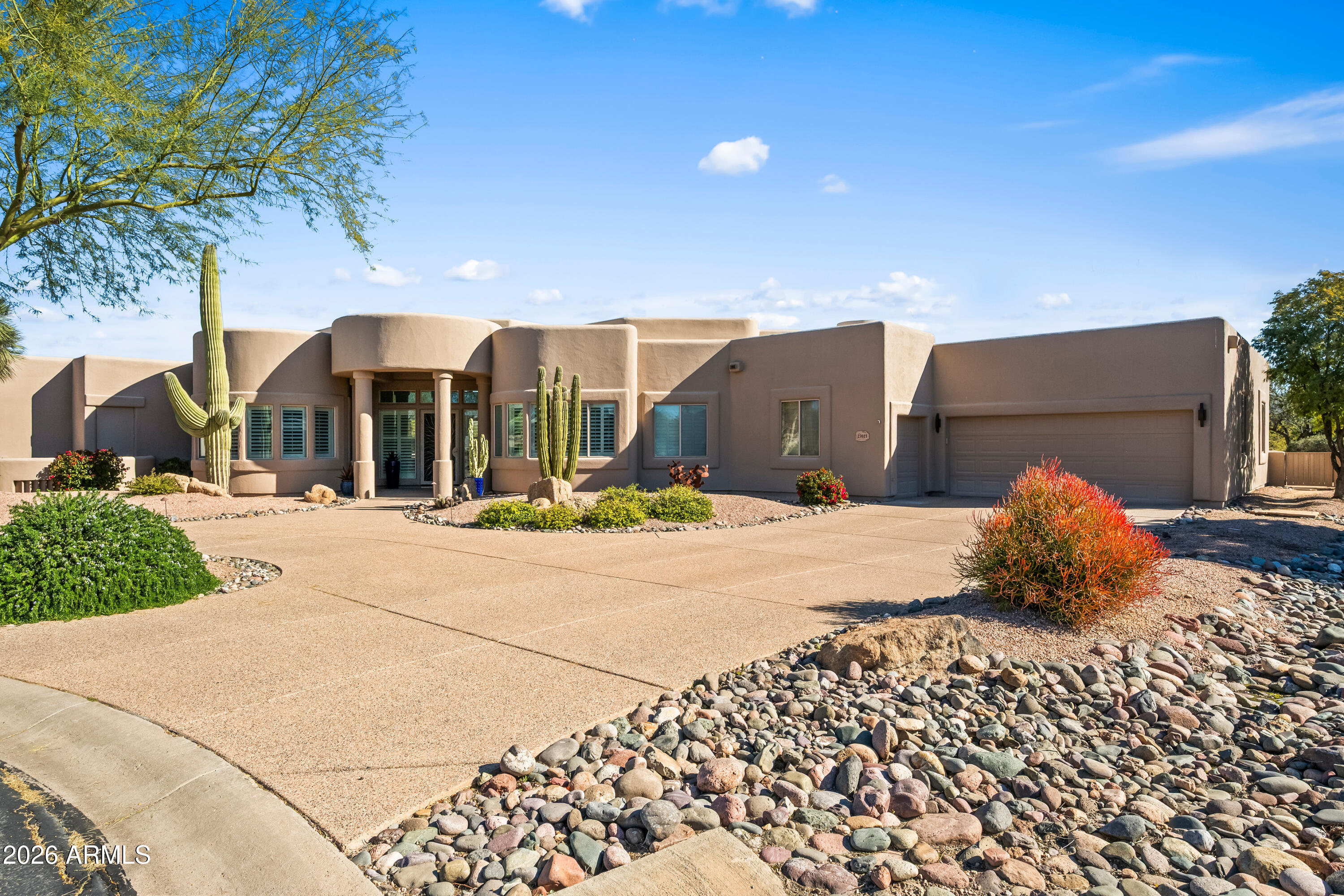 27023 North Sycamore Court Rio Verde, AZ 85263 - Photo 6 of 52 Circular drive