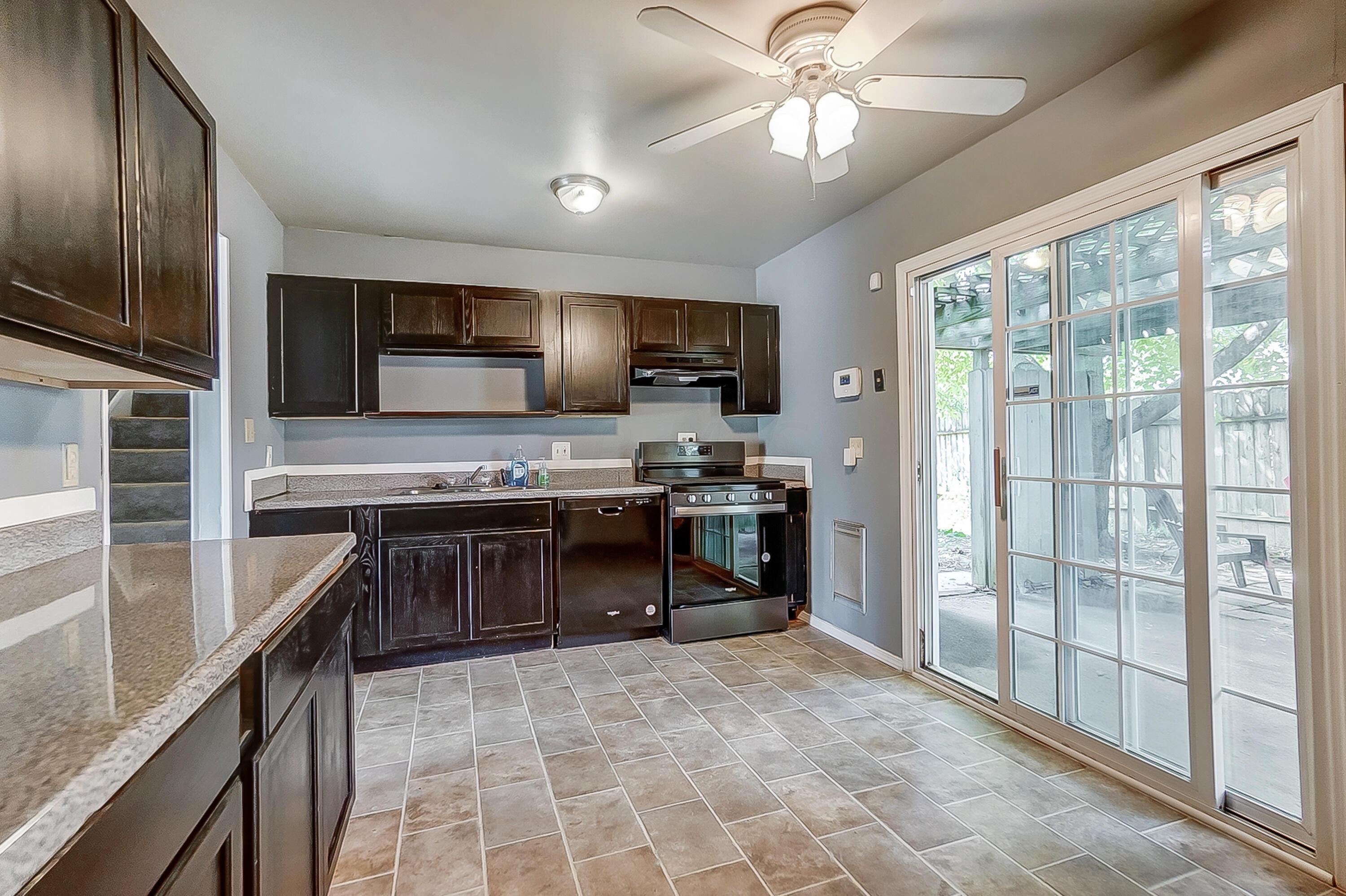 4687 Glendon Road Columbus, OH 43229 - Photo 8 of 30 Kitchen