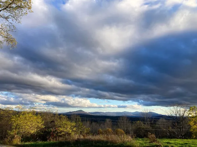 $550,000 | 26 Carter Road, Johnson, VT 05656