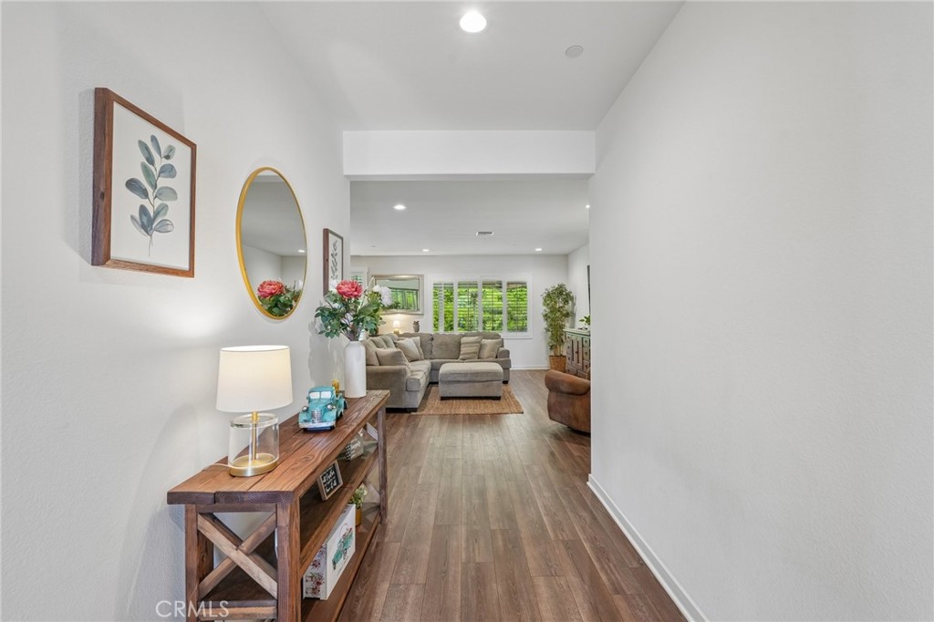 7846 Old Timber Court Riverside, CA 92507 - Photo 3 of 33 Hallway
