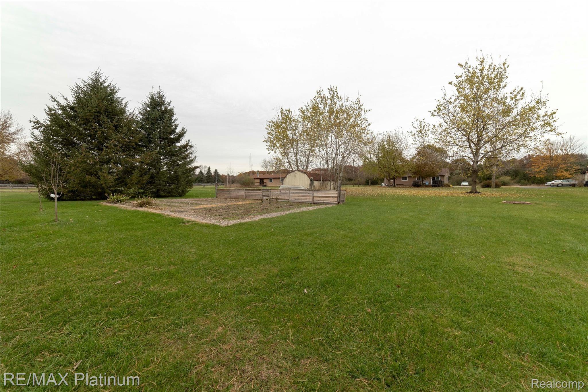8142 Bishop Road Brighton, MI 48116 - Photo 21 of 21 Yard.jpg