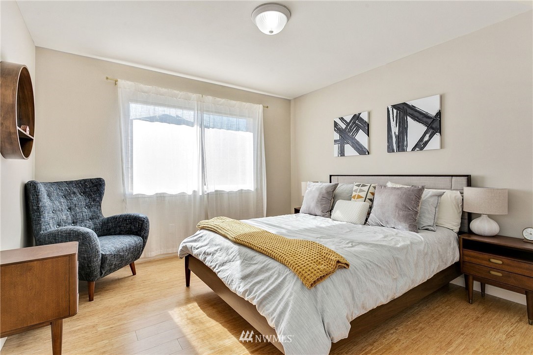 1930 Northeast 35th Place Renton, WA 98056 - Photo 21 of 34 Gallery Image 21