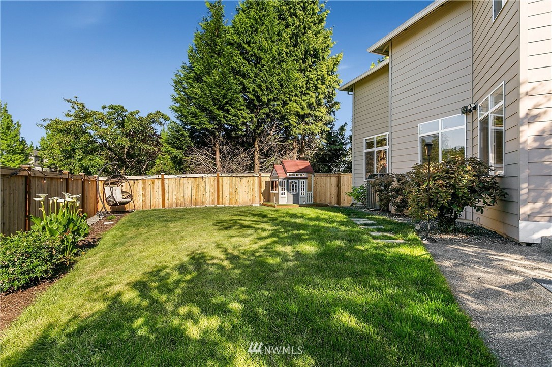 1930 Northeast 35th Place Renton, WA 98056 - Photo 26 of 34 Gallery Image 26
