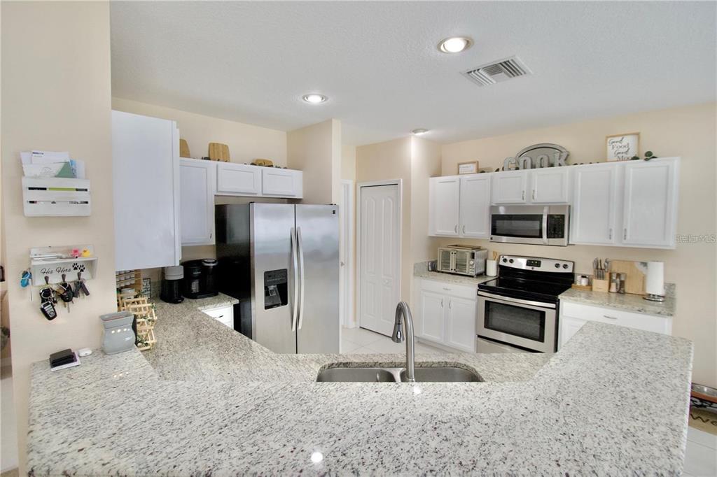 12518 White Bluff Road Hudson, FL 34669 - Photo 8 of 23