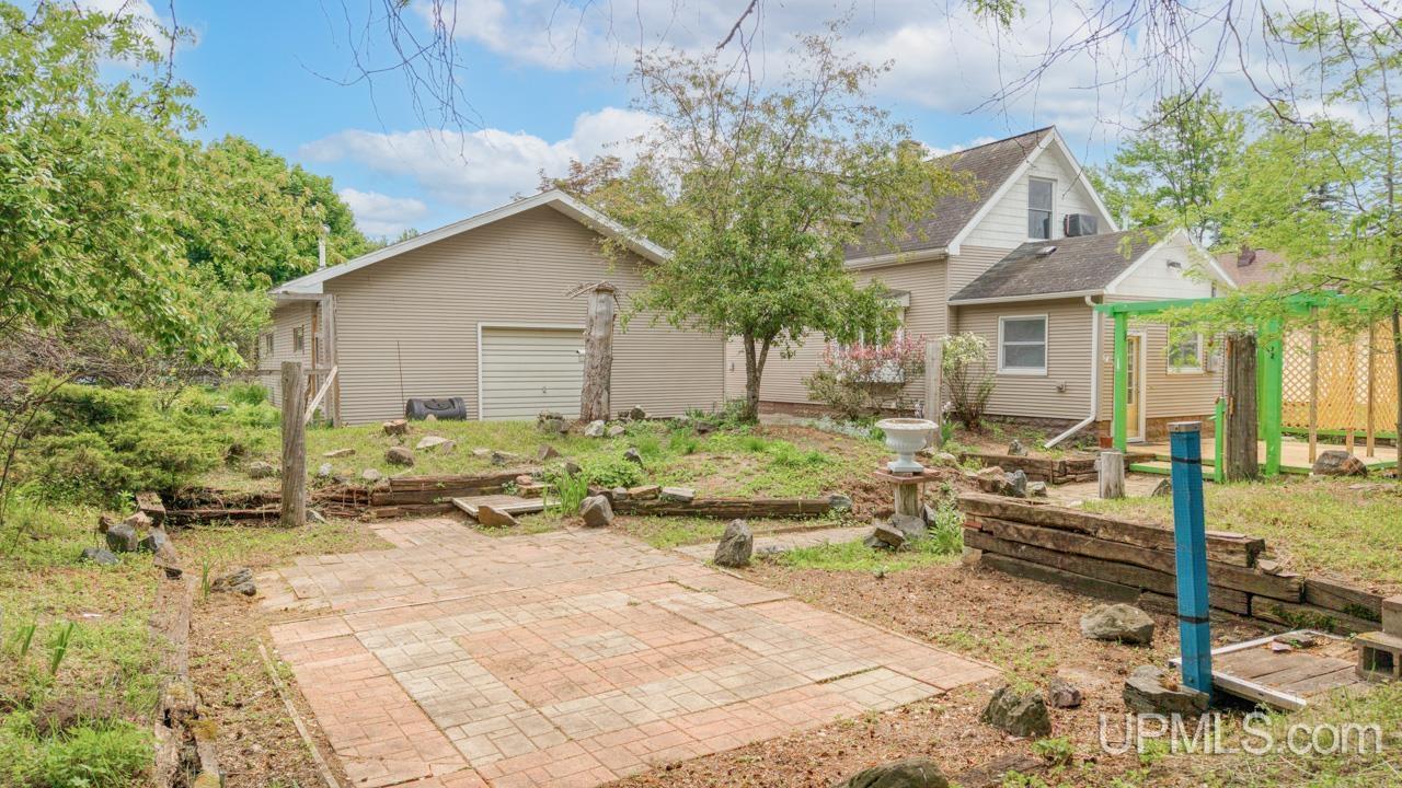 424 Maple Street Kingsford, MI 49802 - Photo 31 of 37