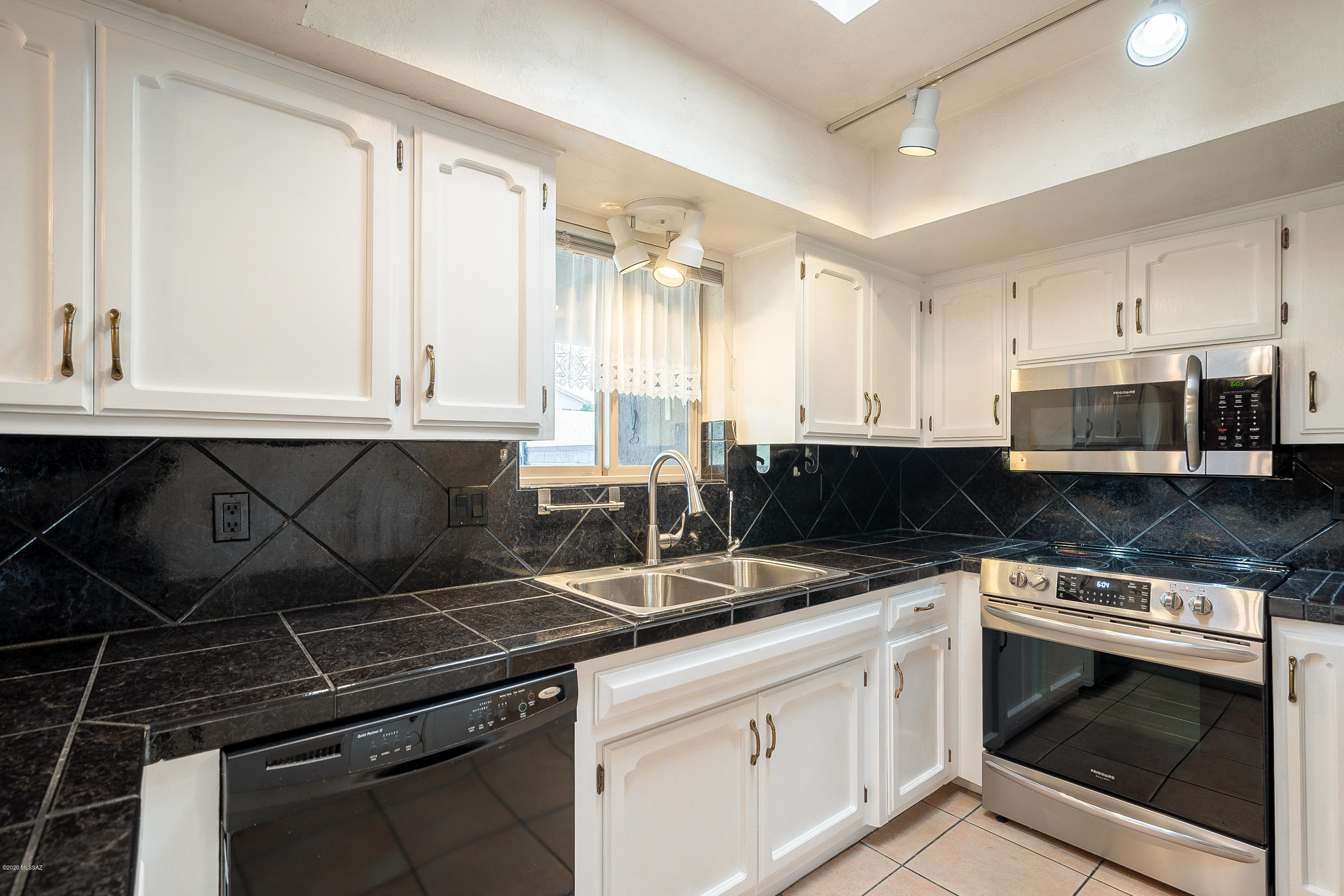 9520 East Stefan Road Tucson, AZ 85748 - Photo 16 of 40