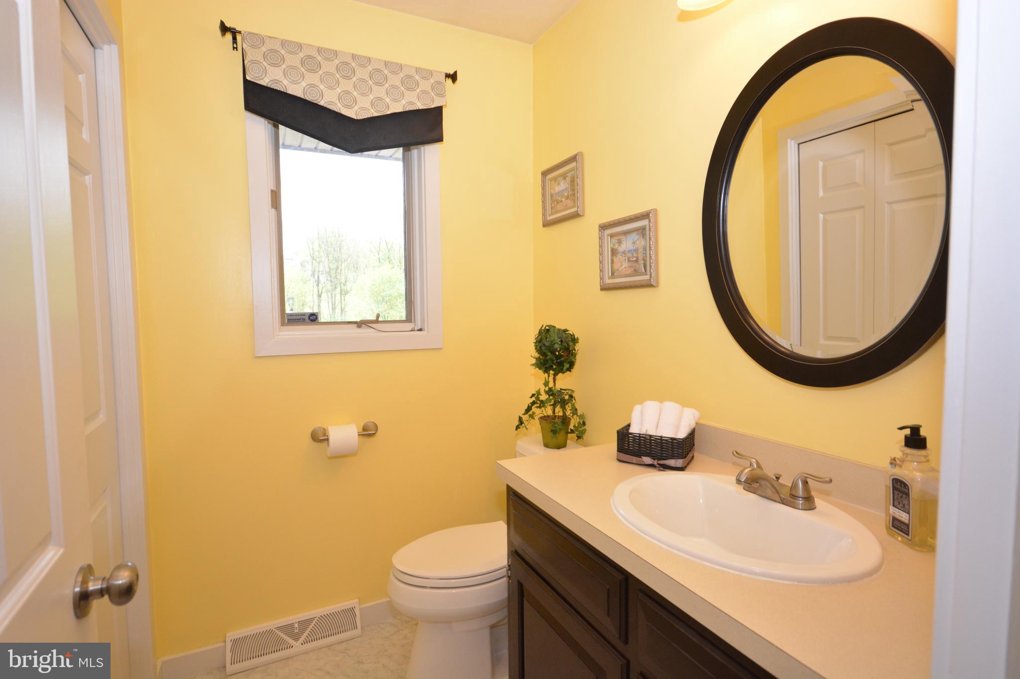 1101 Central Manor Road Lancaster, PA 17603 - Photo 21 of 64 Half Bath