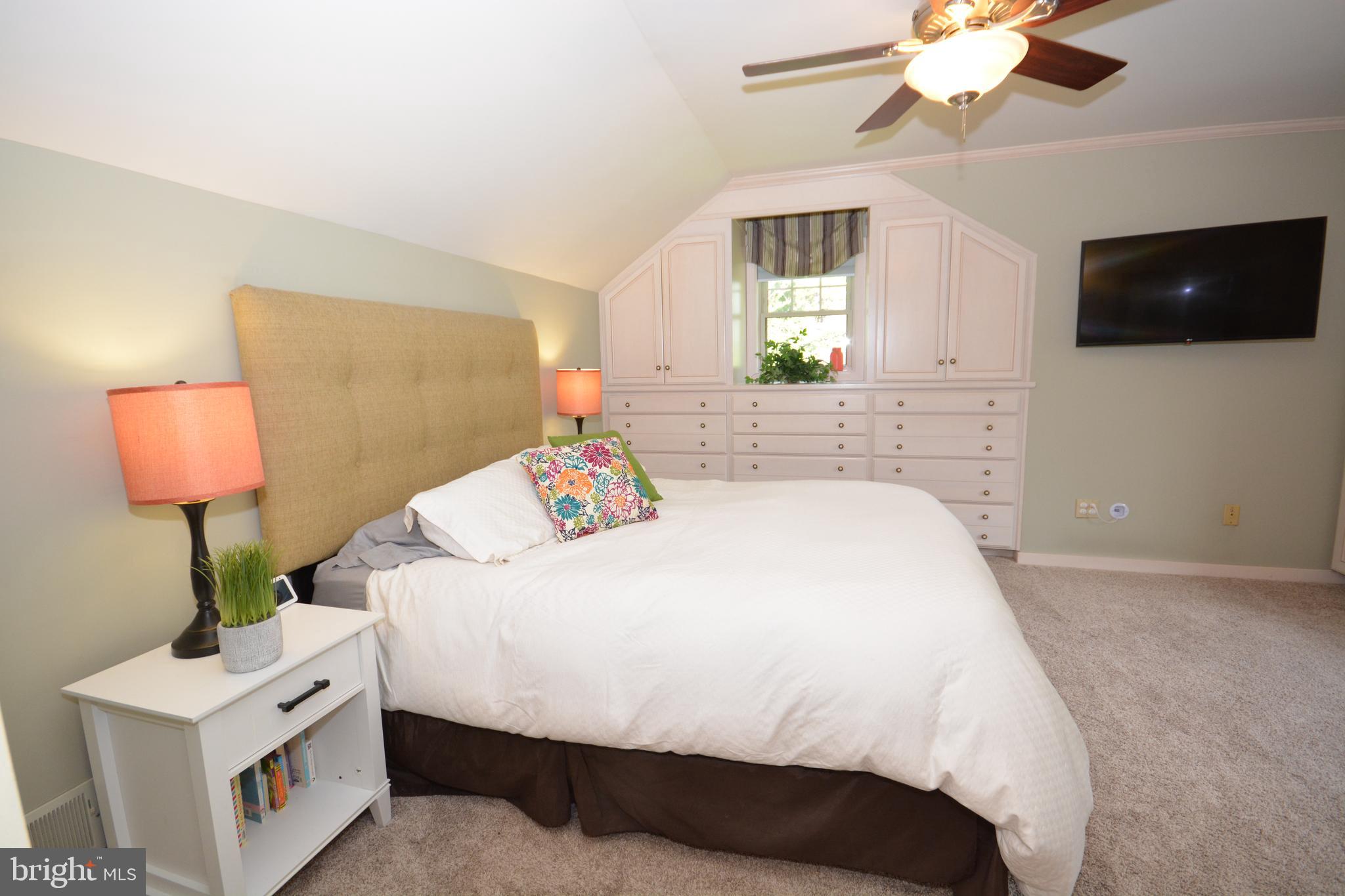 1101 Central Manor Road Lancaster, PA 17603 - Photo 25 of 64 Primary Bedroom