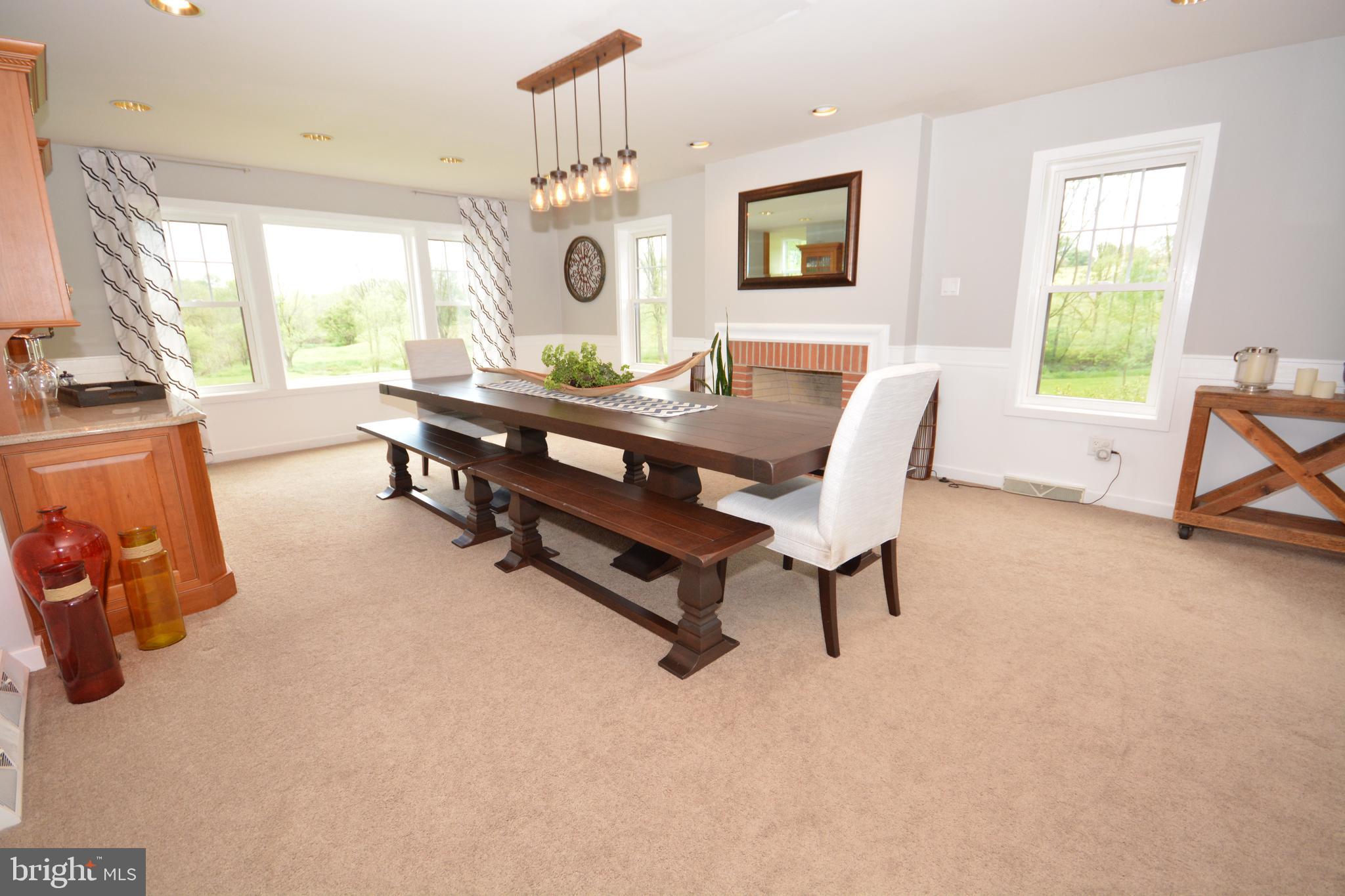 1101 Central Manor Road Lancaster, PA 17603 - Photo 6 of 64 Dining Room