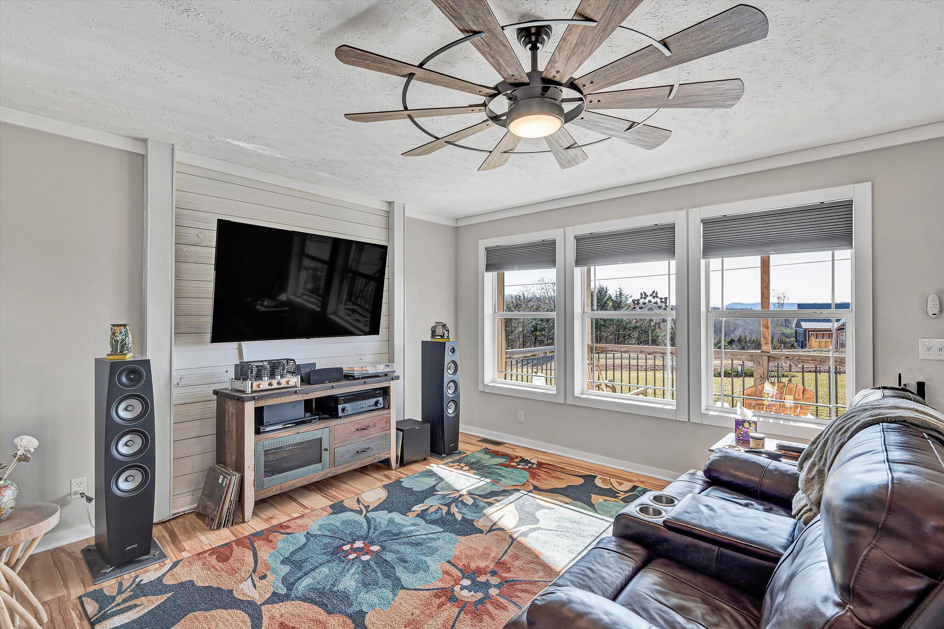 1675 Airport Road Moneta, VA 24121 - Photo 11 of 45 05-DSC00010