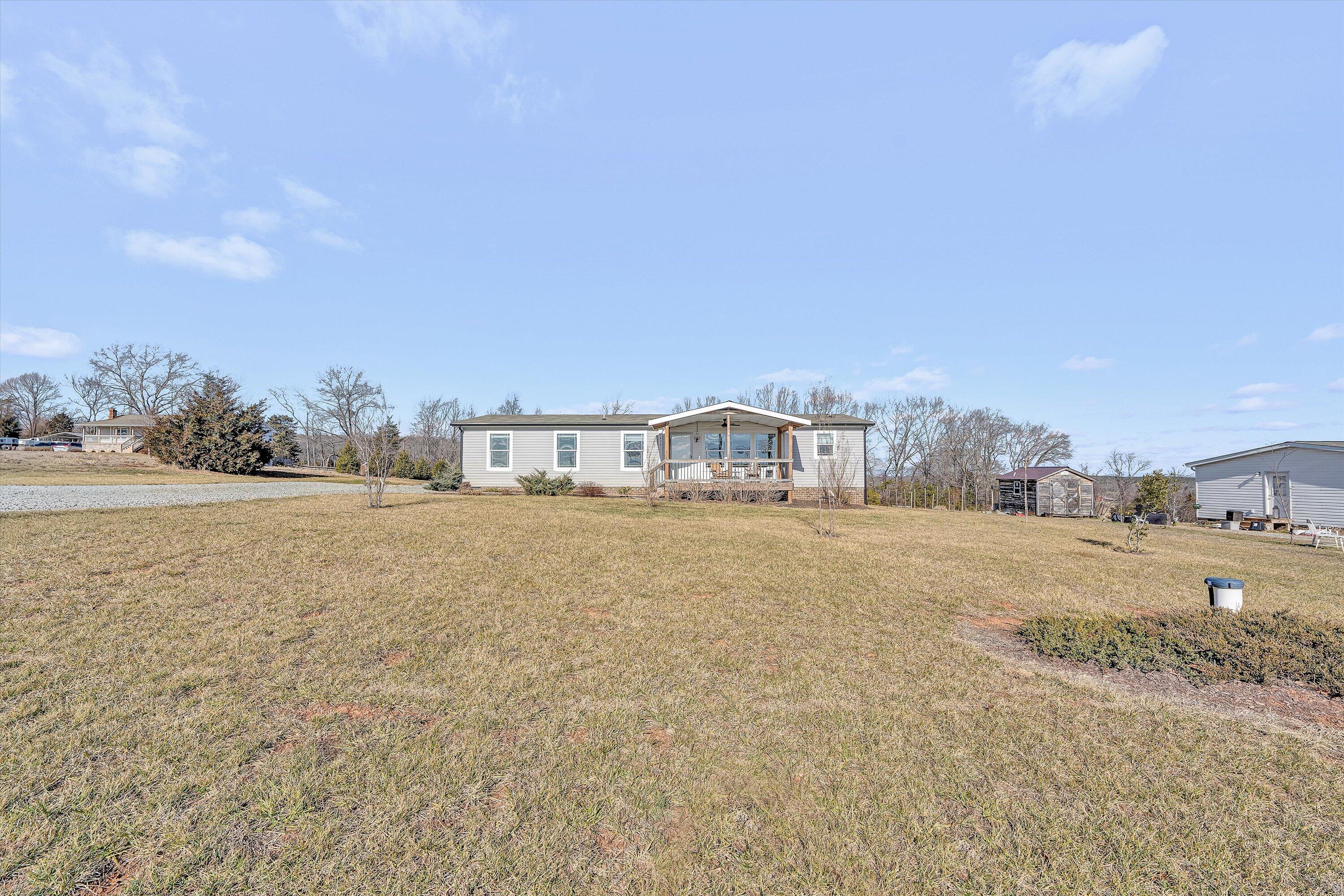 1675 Airport Road Moneta, VA 24121 - Photo 6 of 45 40-DSC00118