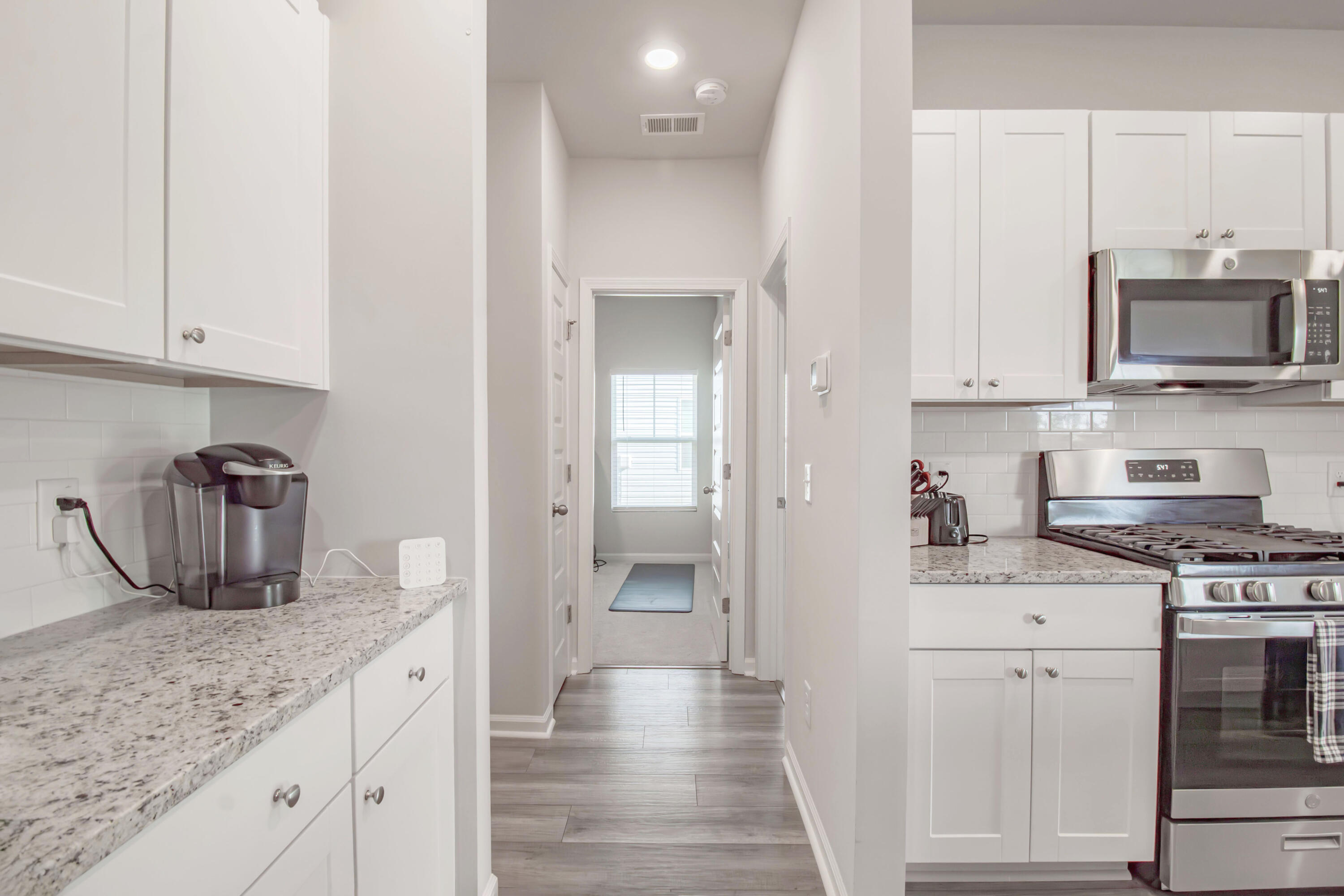 582 Spanish Wells Road Summerville, SC 29486 - Photo 11 of 42 kitchen(1)