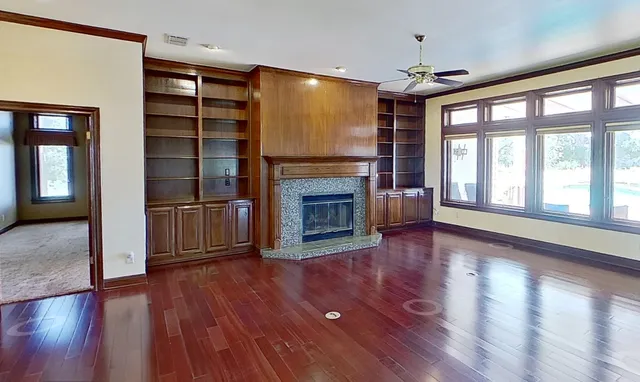 $4,950,000 | Undisclosed Address, Thrall, TX 76578