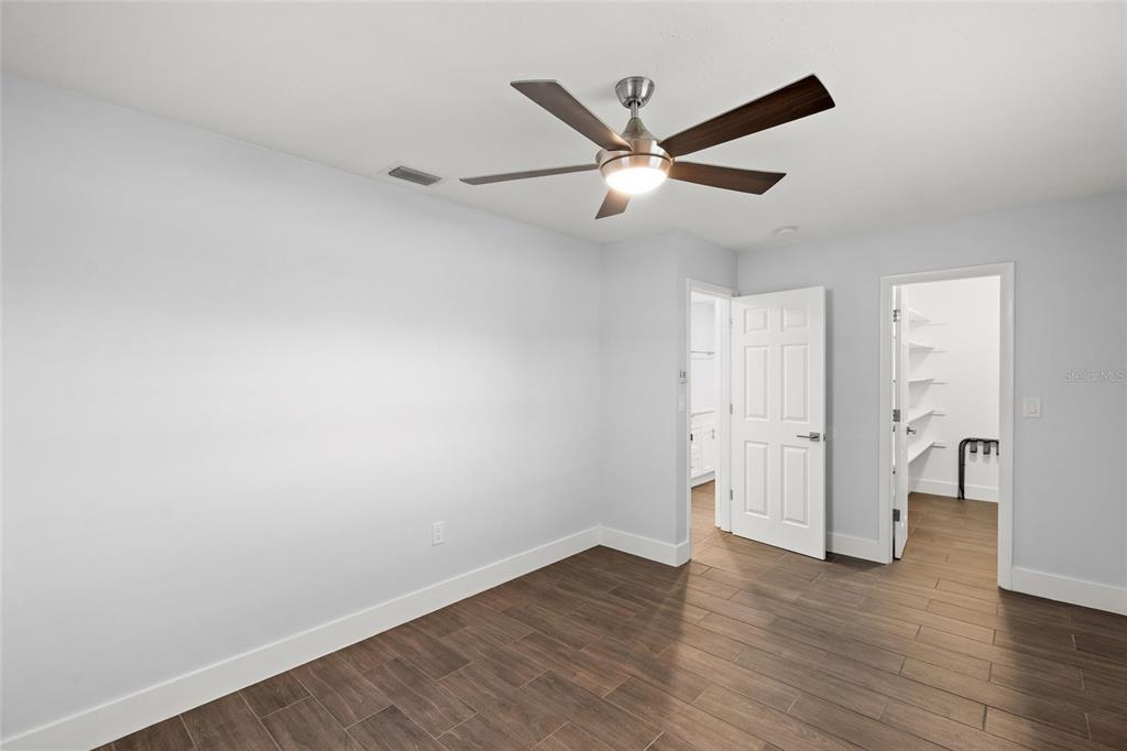 3405 South Lockwood Ridge Road Sarasota, FL 34239 - Photo 35 of 43