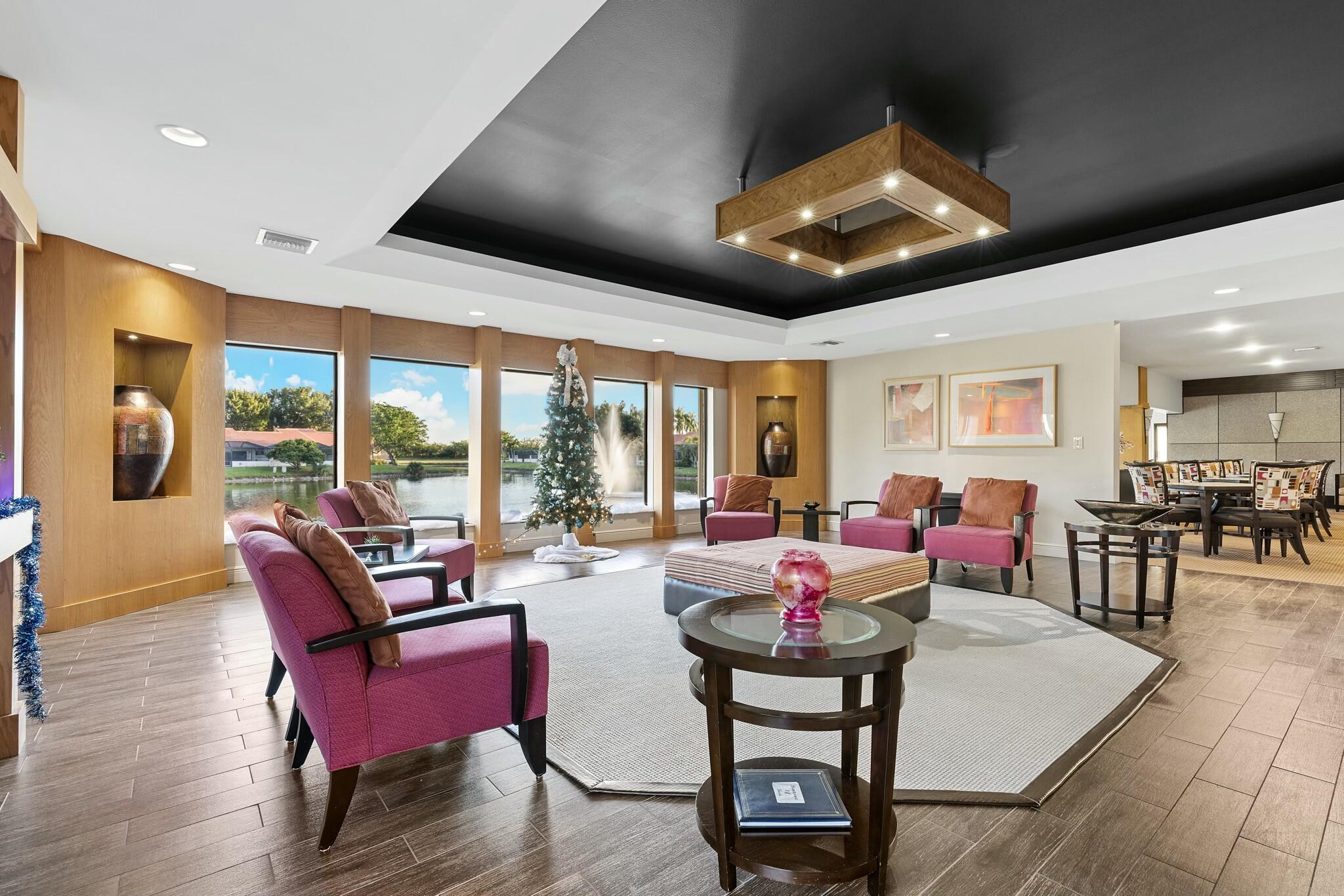 19931 Oslo Court Boca Raton, FL 33434 - Photo 33 of 40 Clubhouse Sitting Area