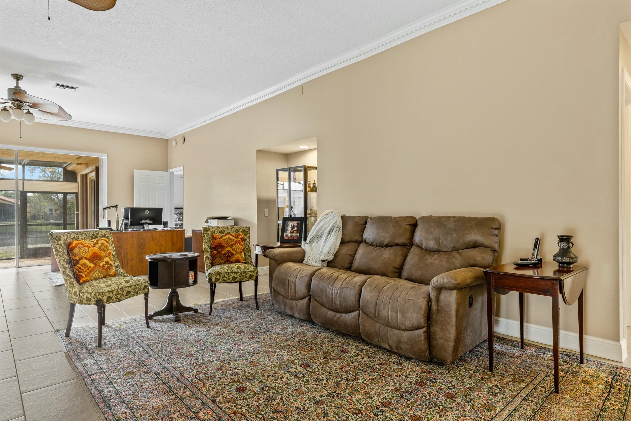 19931 Oslo Court Boca Raton, FL 33434 - Photo 10 of 40 Living Area from Kitchen Doorway