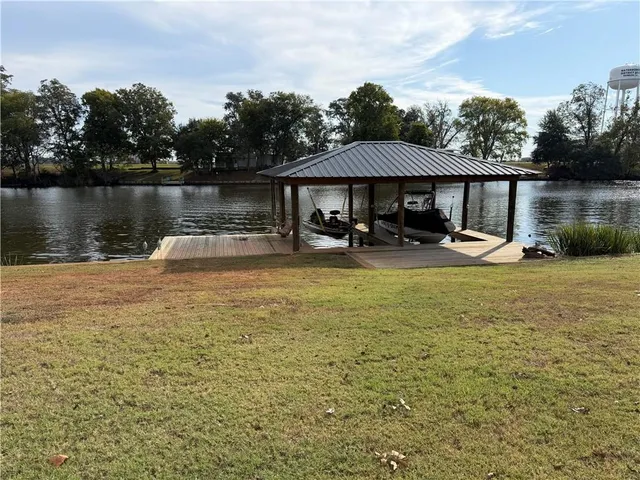 $579,500 | 375 Robert Lacaze Road, Natchez, LA 71456
