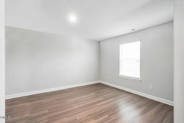 a picture of a open kitchen